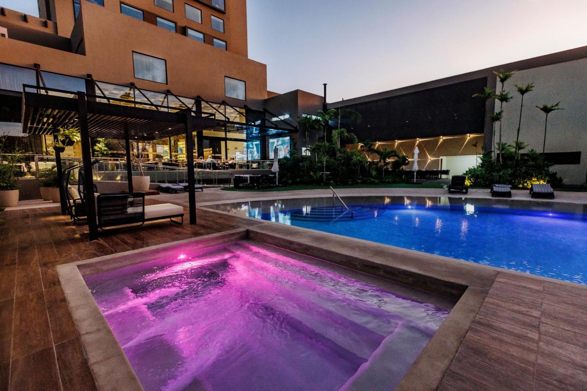 Novotel Santa Cruz De La Sierra Eksteriør bilde